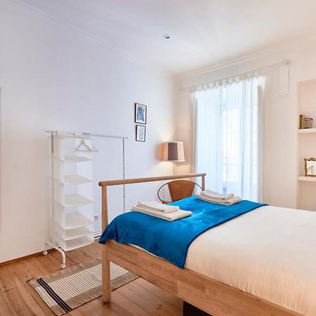 Spacious Bairro Alto Apartment With Courtyard, By Timecooler リスボン エクステリア 写真