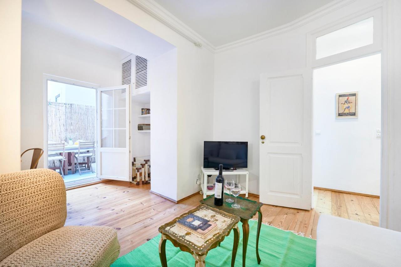 Spacious Bairro Alto Apartment With Courtyard, By Timecooler リスボン エクステリア 写真