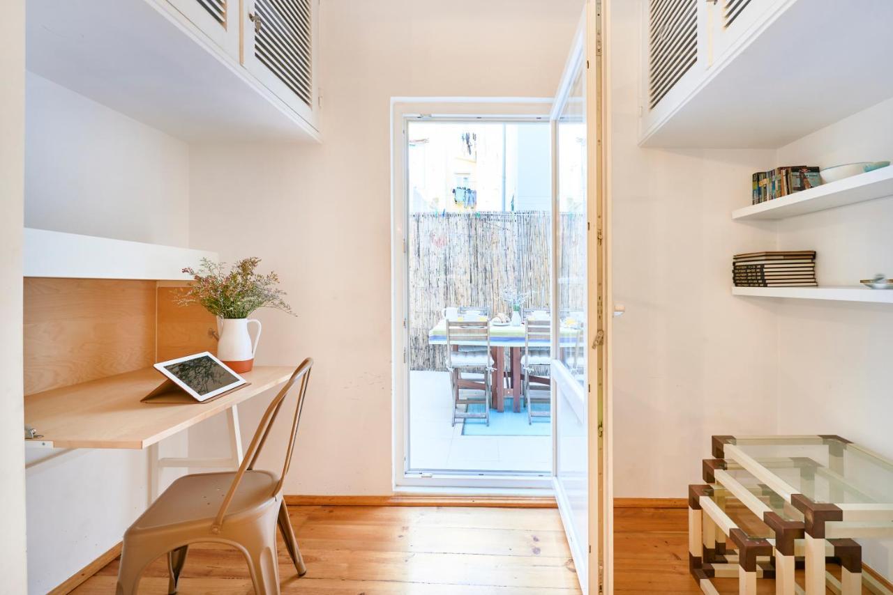 Spacious Bairro Alto Apartment With Courtyard, By Timecooler リスボン エクステリア 写真